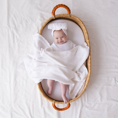 Scallop Edge Baby Blanket - Teddy